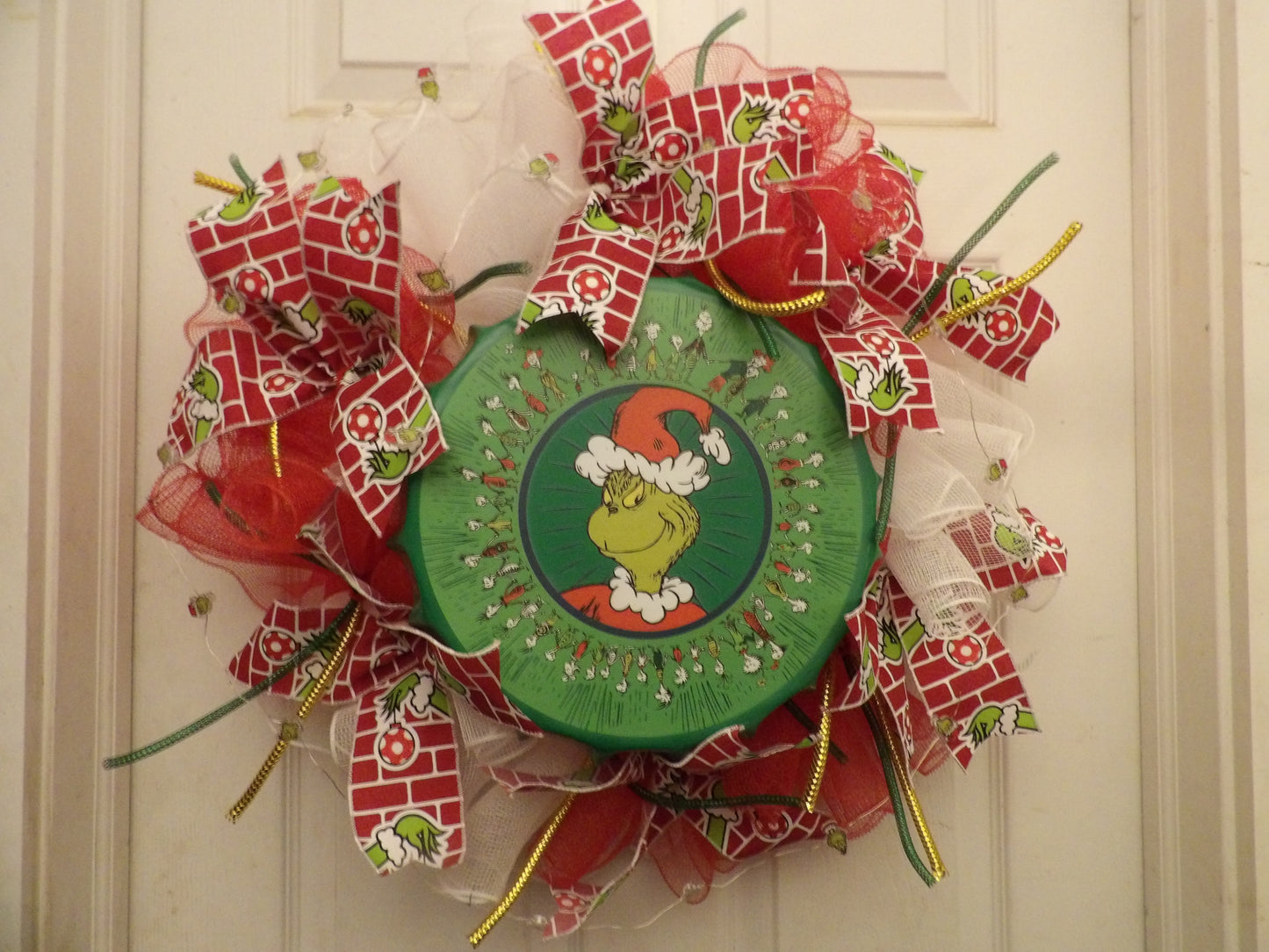 🎄 Grinch Holiday Wreath with Lights – Handmade USA Deco Mesh Door Décor