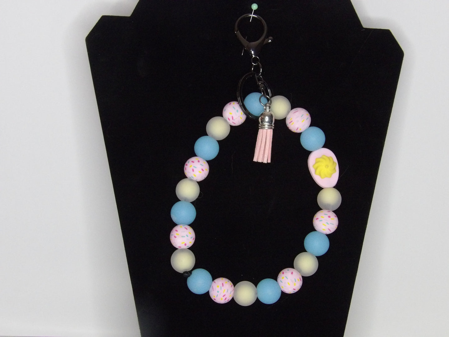 Handmade Beaded Wristlet Keychain – Silicone Beads, USA Made