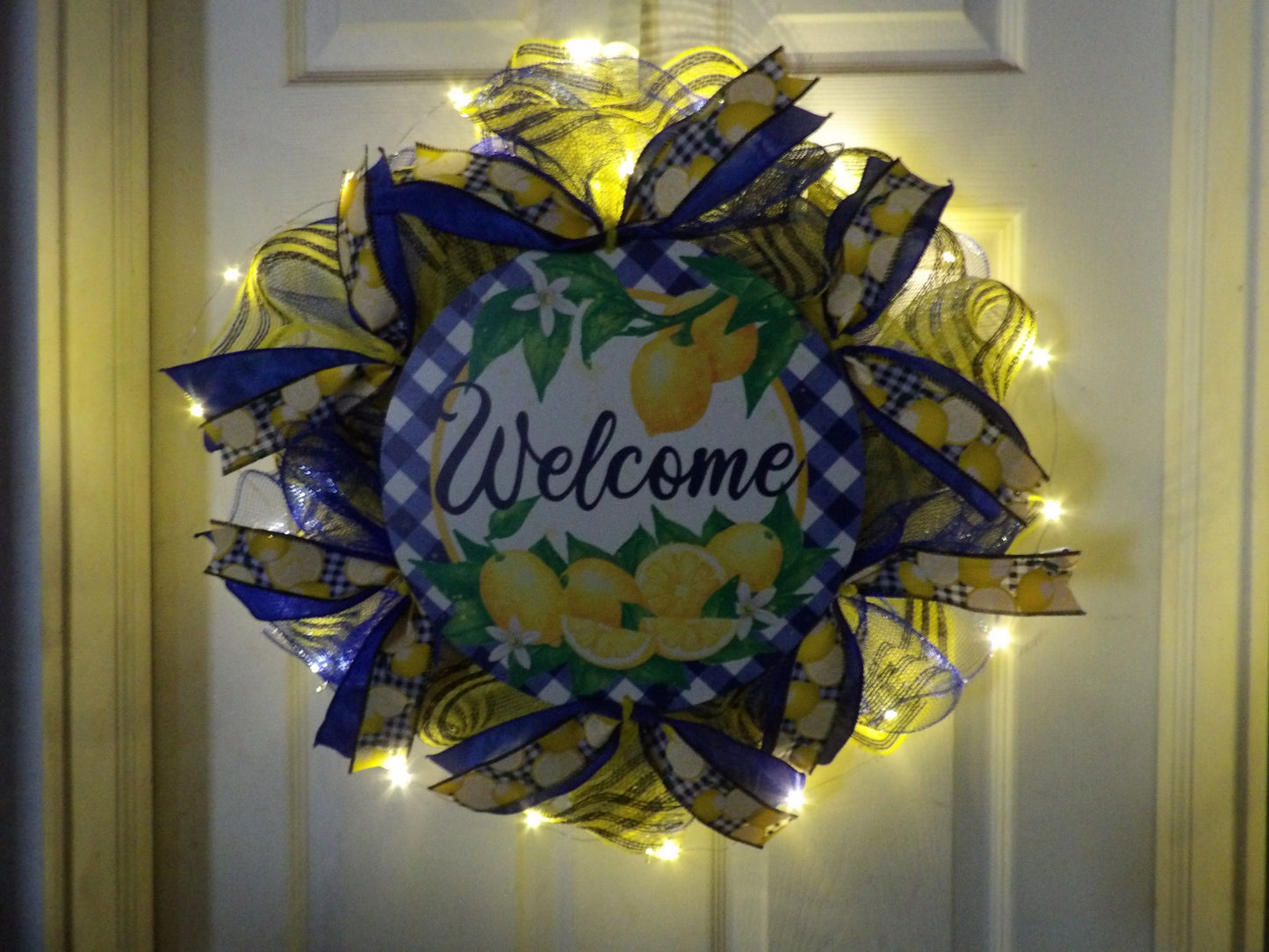 Lemon Welcome Wreath with Yellow Fairy Lights – 14 Inch Metal Sign