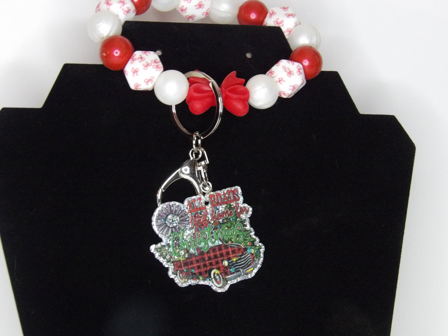 Handmade Holiday Beaded Wristlet with Acrylic Charm – Made in the USA