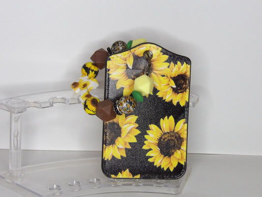 ✈️ Beaded Luggage Tags with Unique Designs