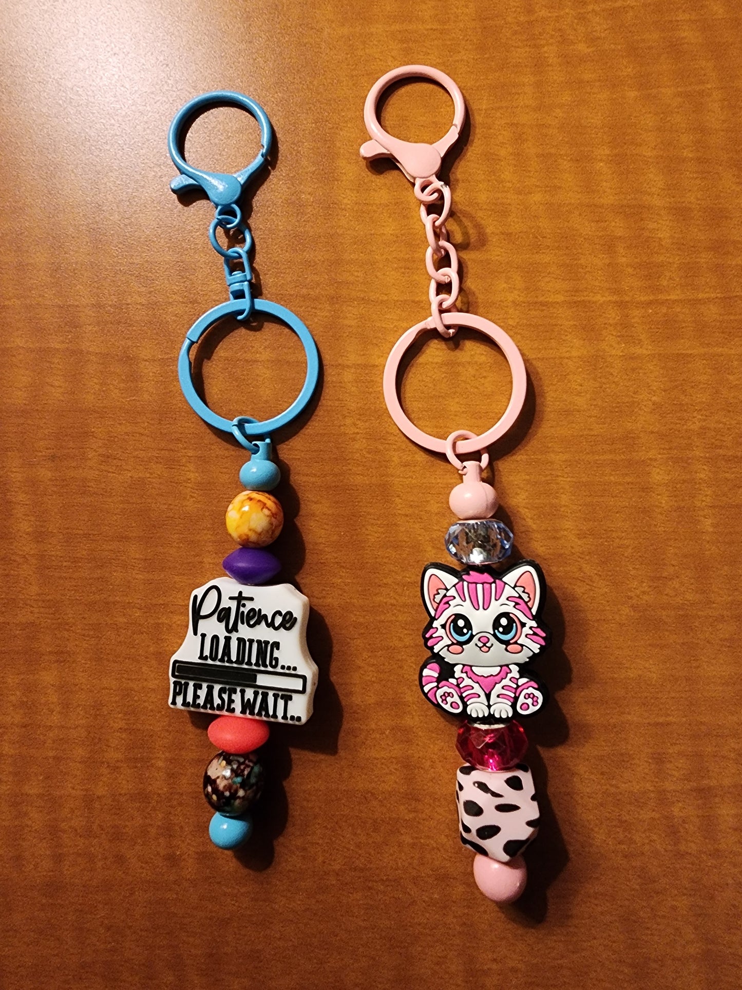🔑 Handmade Beaded Keychains – Colorful, Durable, and Customizable